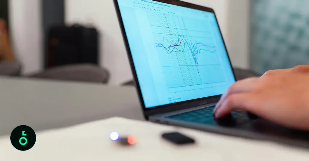 iş yerinde çalışan uzman